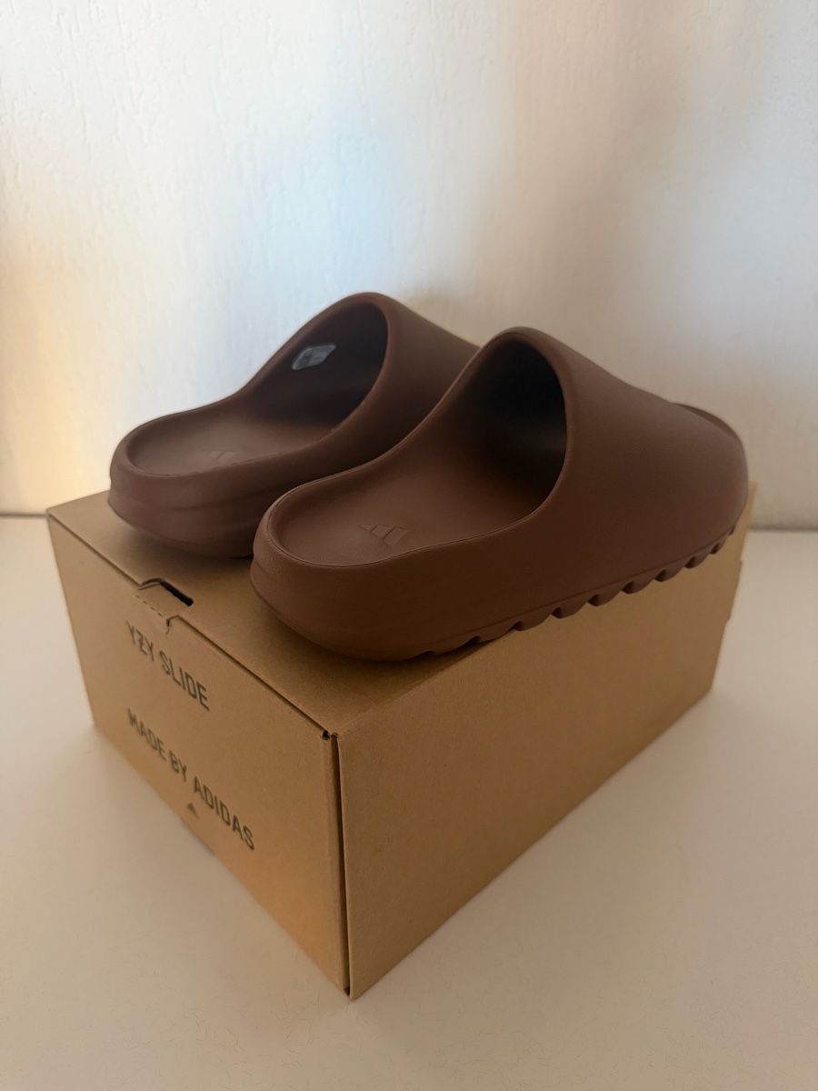 Adidas Scarpe da uomo: Yeezy Slide Flax Brown – Nuovo e nell'imballaggio originale da Dübendorf venduto da Sneaker_Seller 4