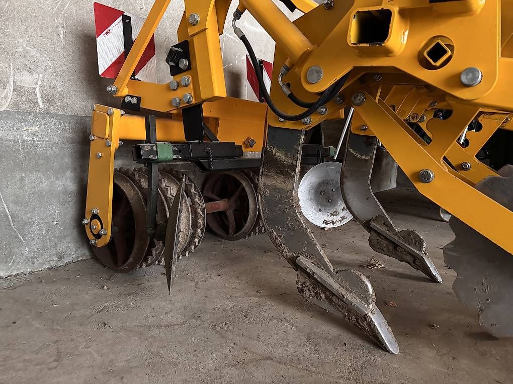 Tutte le macchine: Tiefenlockerer / Grubber – Usato da Meikirch venduto da lukas.8 1