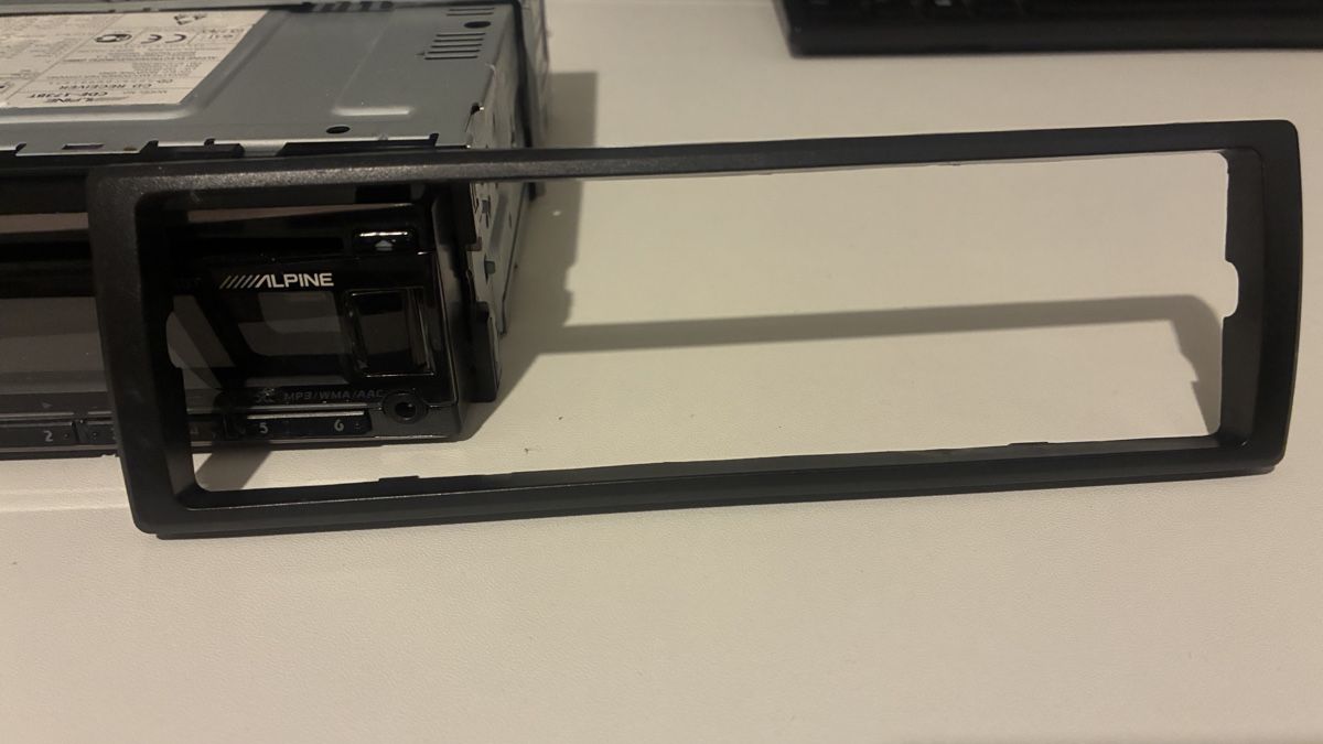Alpine Radios: Autoradio Alpine CDE-173BT – Neu (gemäss Beschreibung) aus Schönenwerd von P.Zwackelmann 3