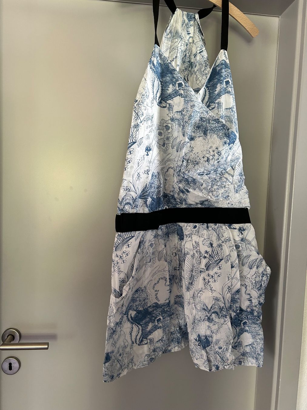 Vestiti: Robe See by Chloé – Usato da Delémont venduto da nounvince