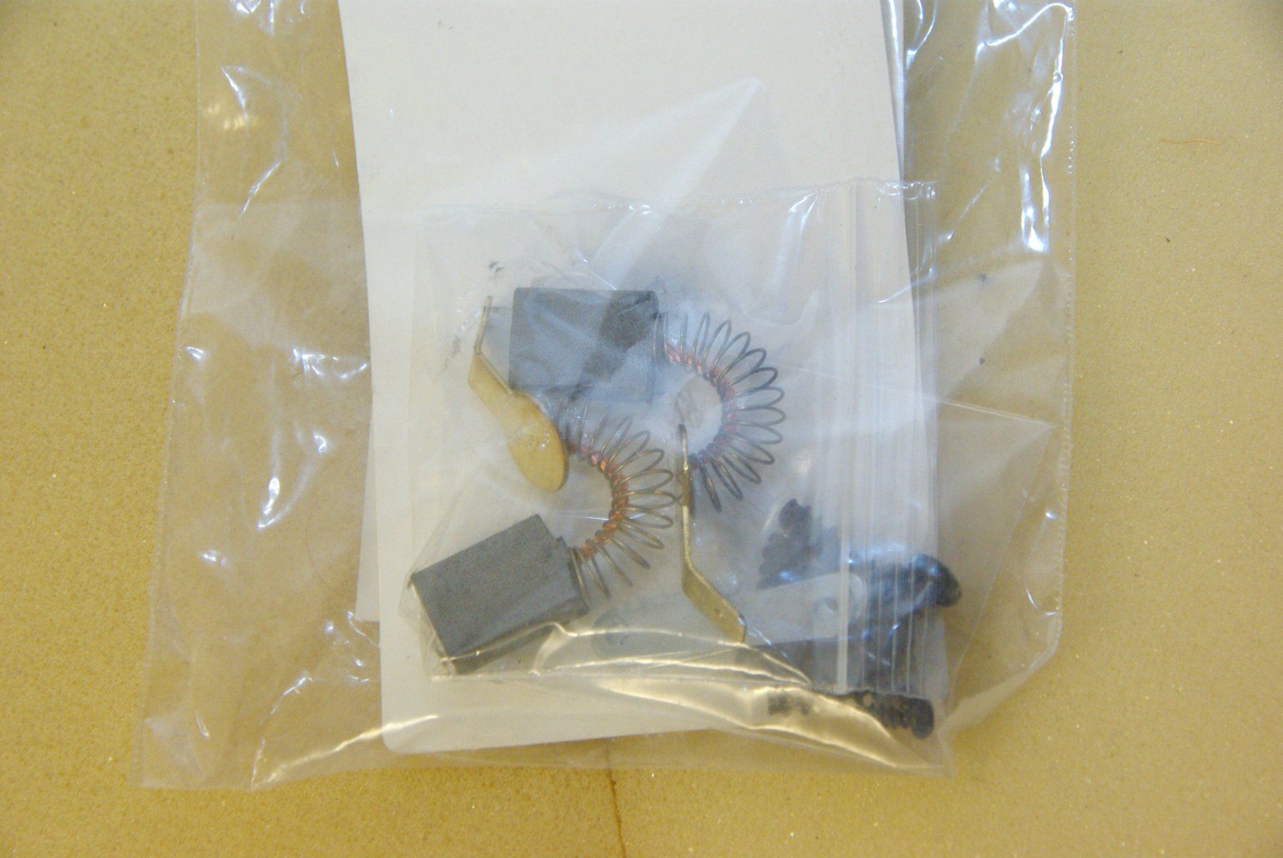 Oregon Alle Werkzeuge: OREGON Kohlebürstensatz zu CS1500 – Neu und originalverpackt aus Herisau von Cevianer1844 2