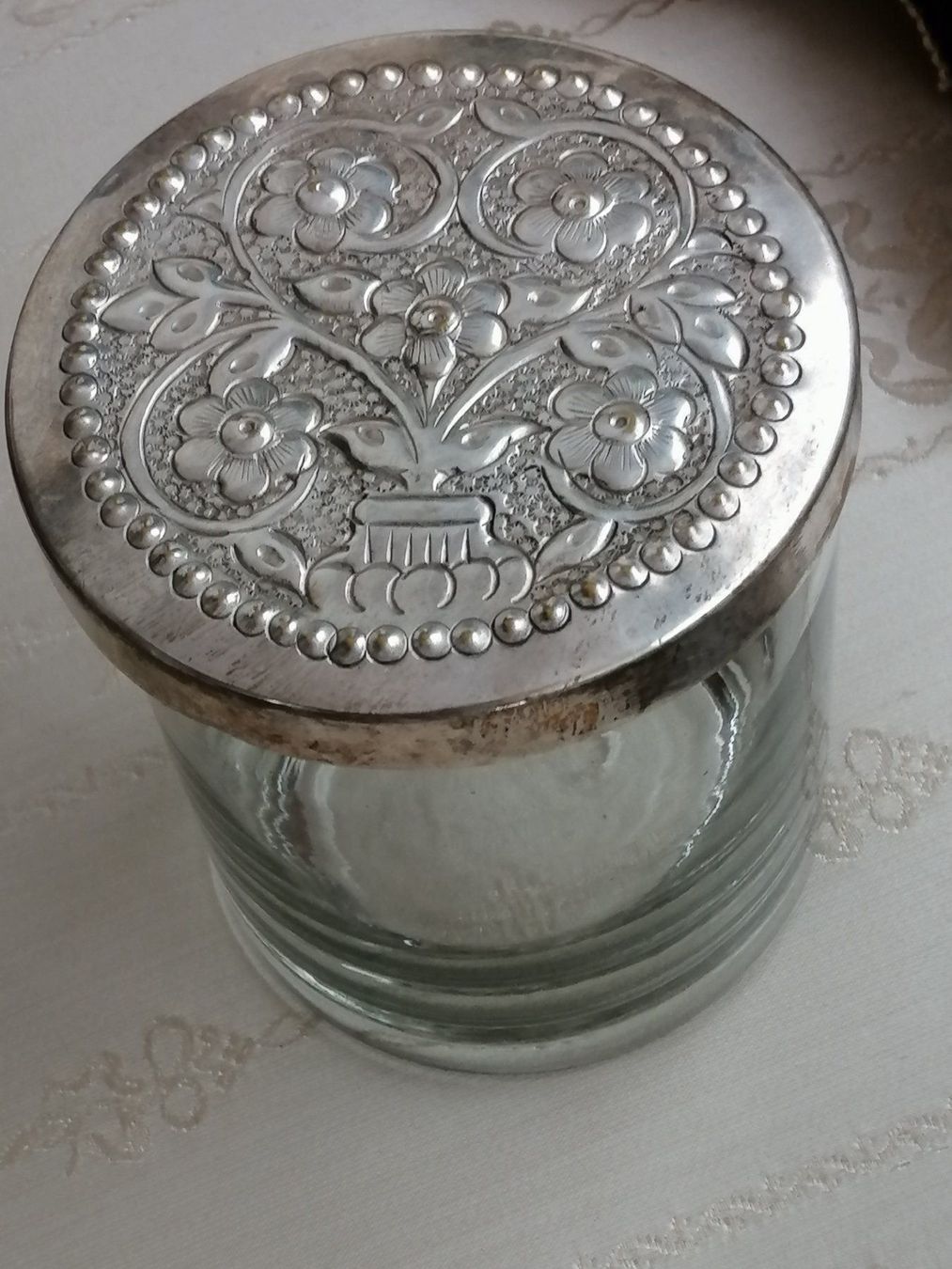 Bicchieri: Vintage Glas mit versilbertem Deckel – Usato da Rheinfelden venduto da Cleopatra2000