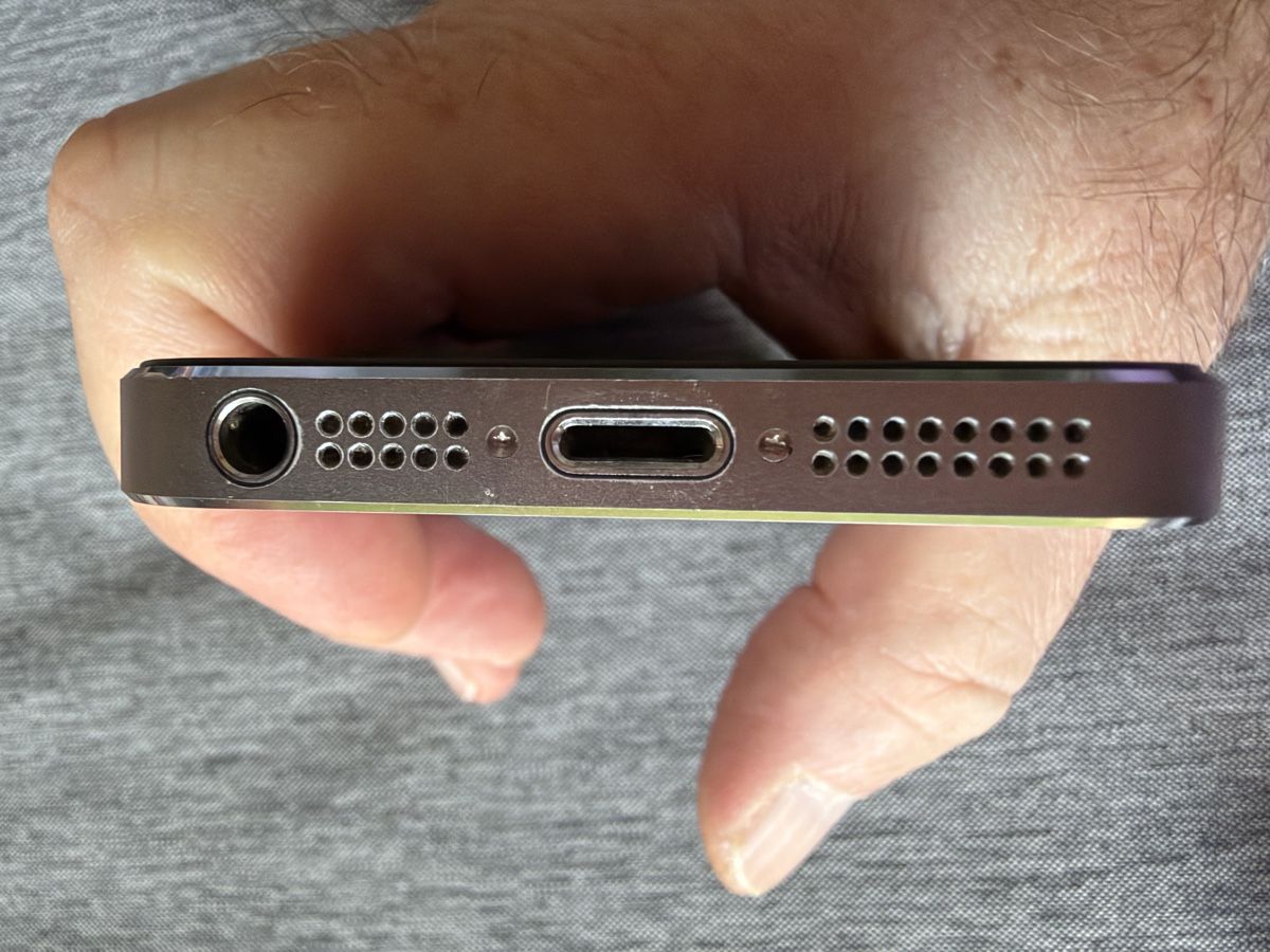 Apple Telefoni cellulari / Smartphones: iPhone 5S - 16 GB - gris  – Usato da Troinex venduto da Tschoop 6
