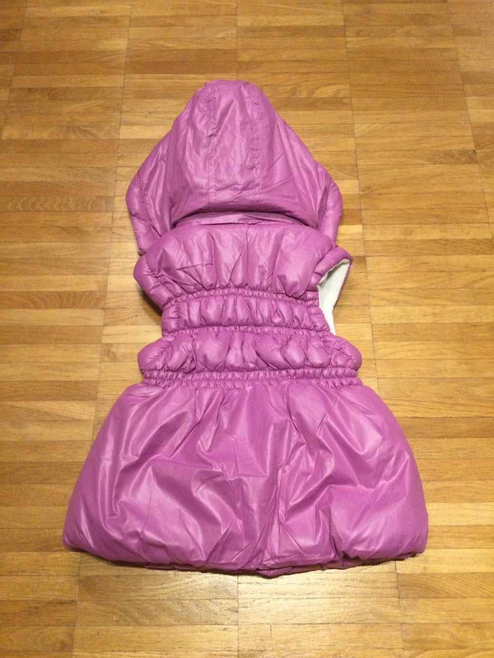 Altro abbigliamento per bambina: Gilet Mädchen Gr. 104 – Usato da Zürich venduto da VorlonShadow 1