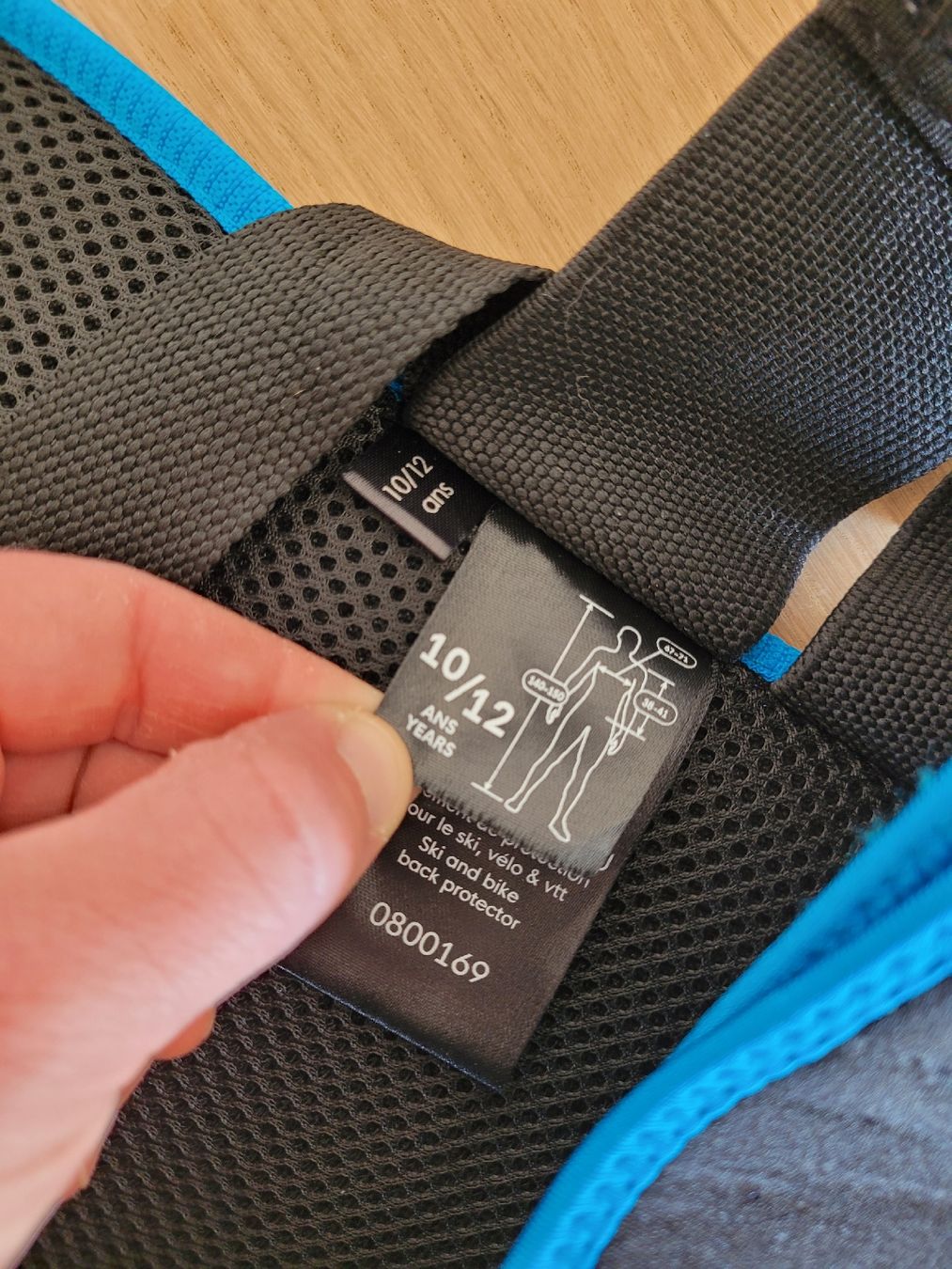 Schutz & Schoner: Coque dorsale de protection T10/12 ans – Neu (gemäss Beschreibung) aus Murten von JulieGav23 2