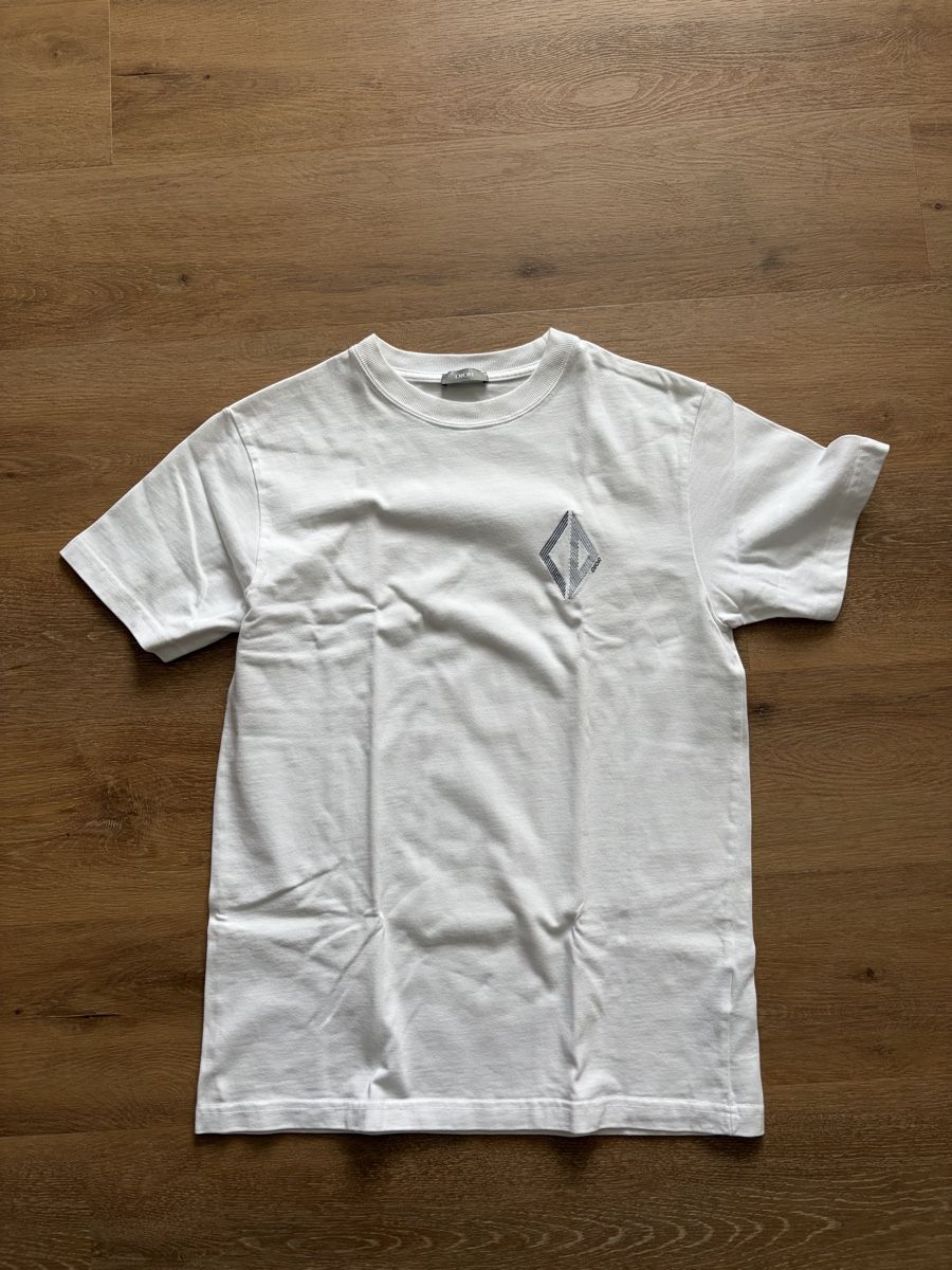 Dior T-shirt: Dior Tshirt in S – Usato da Jona venduto da Ensign2