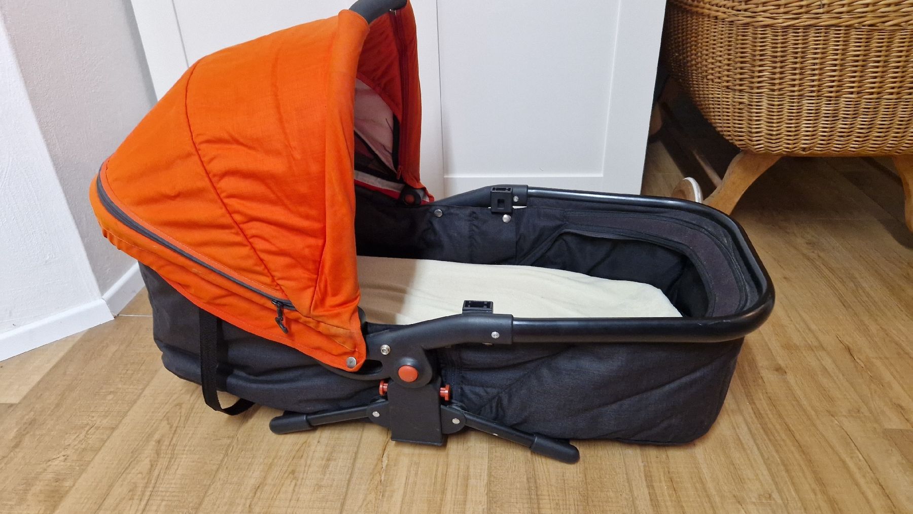 TFK Carrozzine: TFK Joggster  – Usato da Niederbipp venduto da bruga1 6
