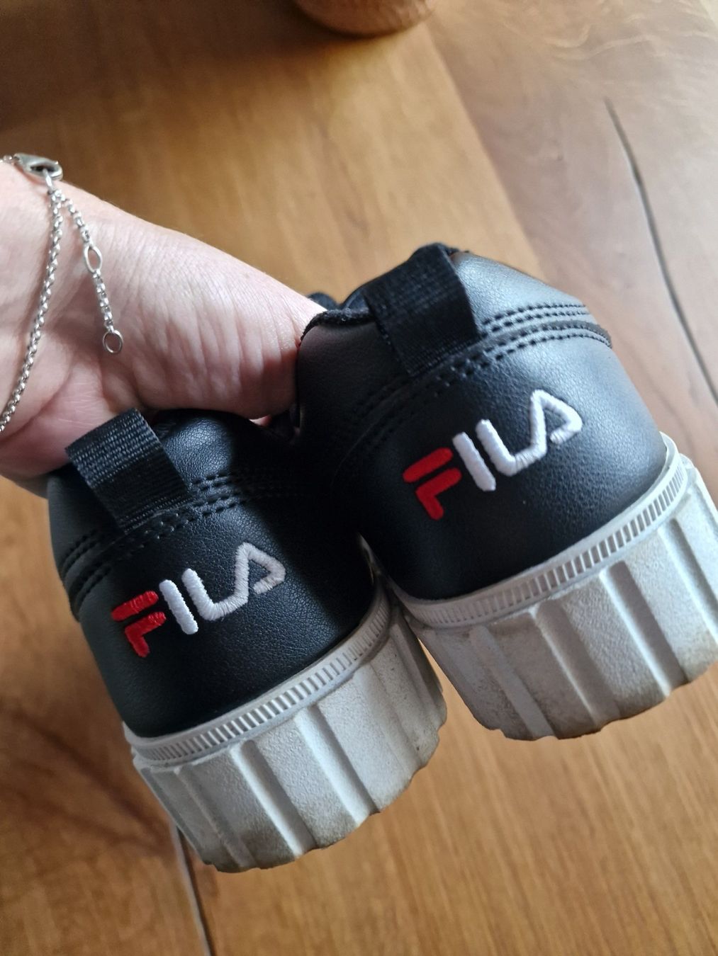Fila Scarpe da donna: Sneaker Fila – Usato da Alpnach Dorf venduto da Schanein 2