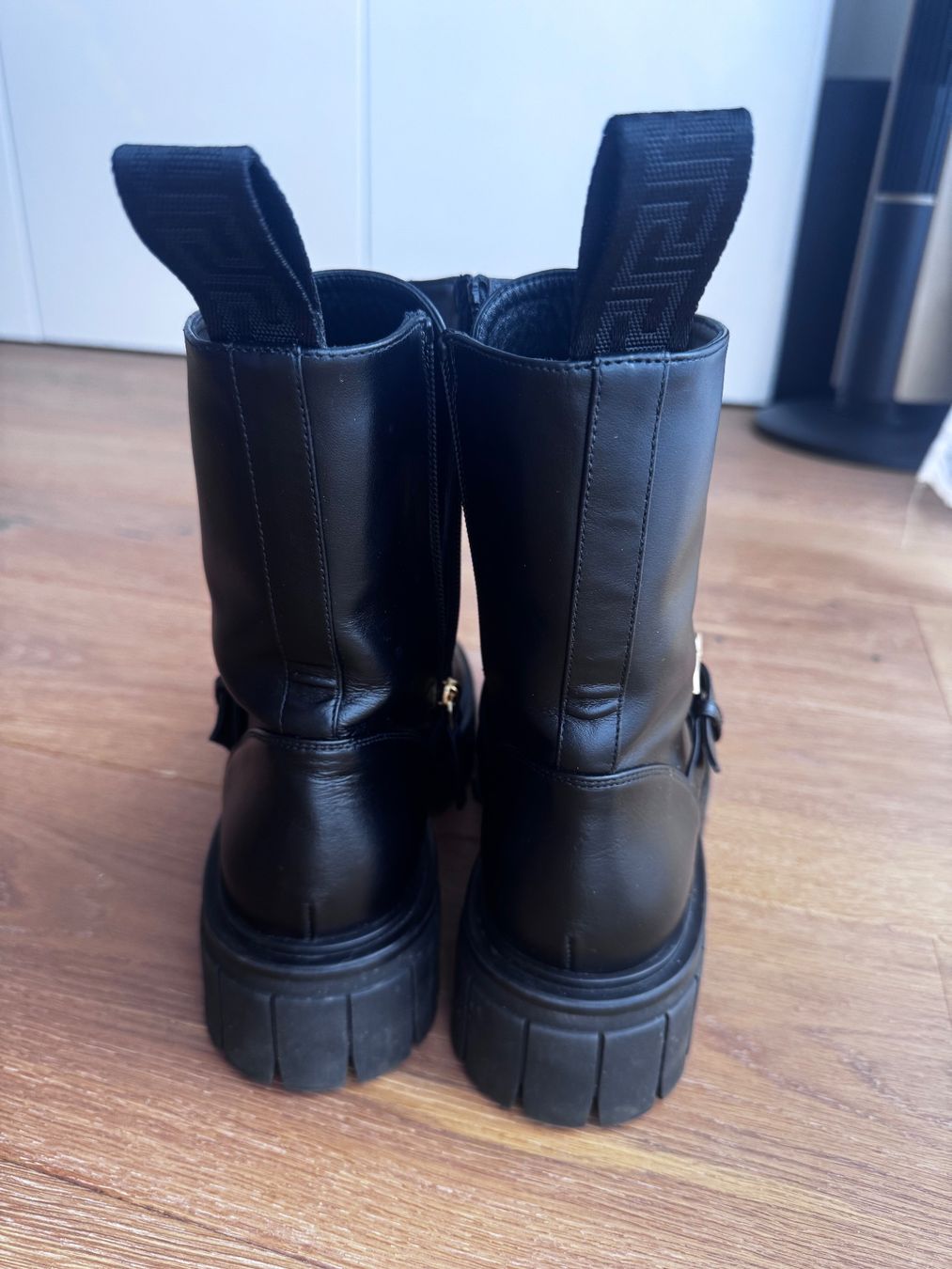 Versace Damenschuhe: VERSACE Medusa Leder Boots GR. 38 – Neu (gemäss Beschreibung) aus Schmerikon von Adrianka55 5