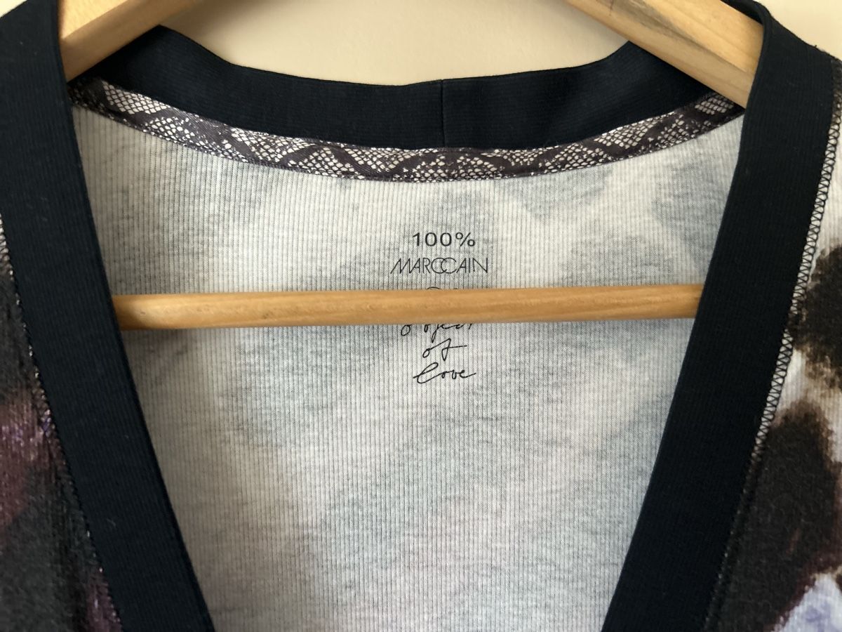 Giacche: Marc Cain Strickjacke Gr.5,Herbst  oder frühlingTop Zustand! – Nuovo (secondo la descrizione) da Freienwil venduto da Nompumelelo 1