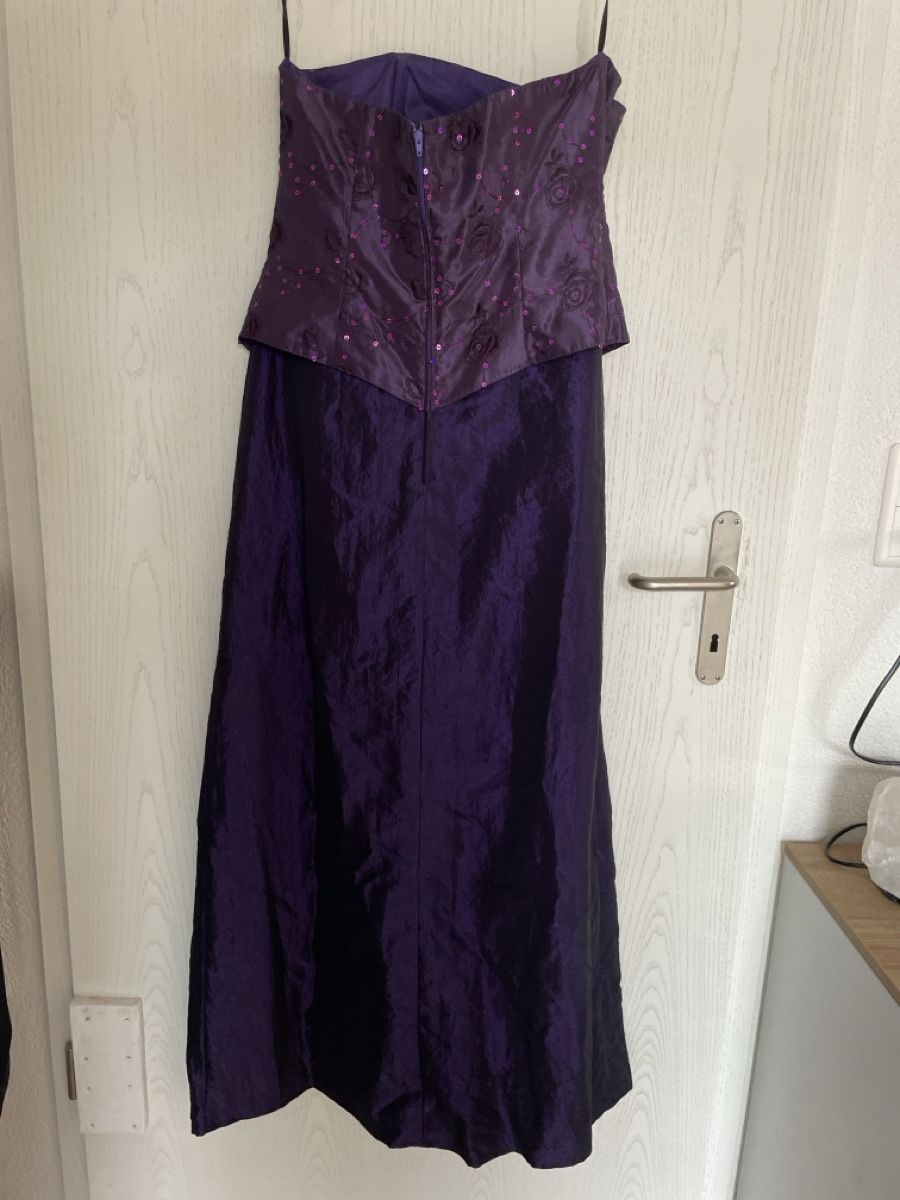 Vestiti: Ballkleid – Usato da Ottikon venduto da CurcioA 6