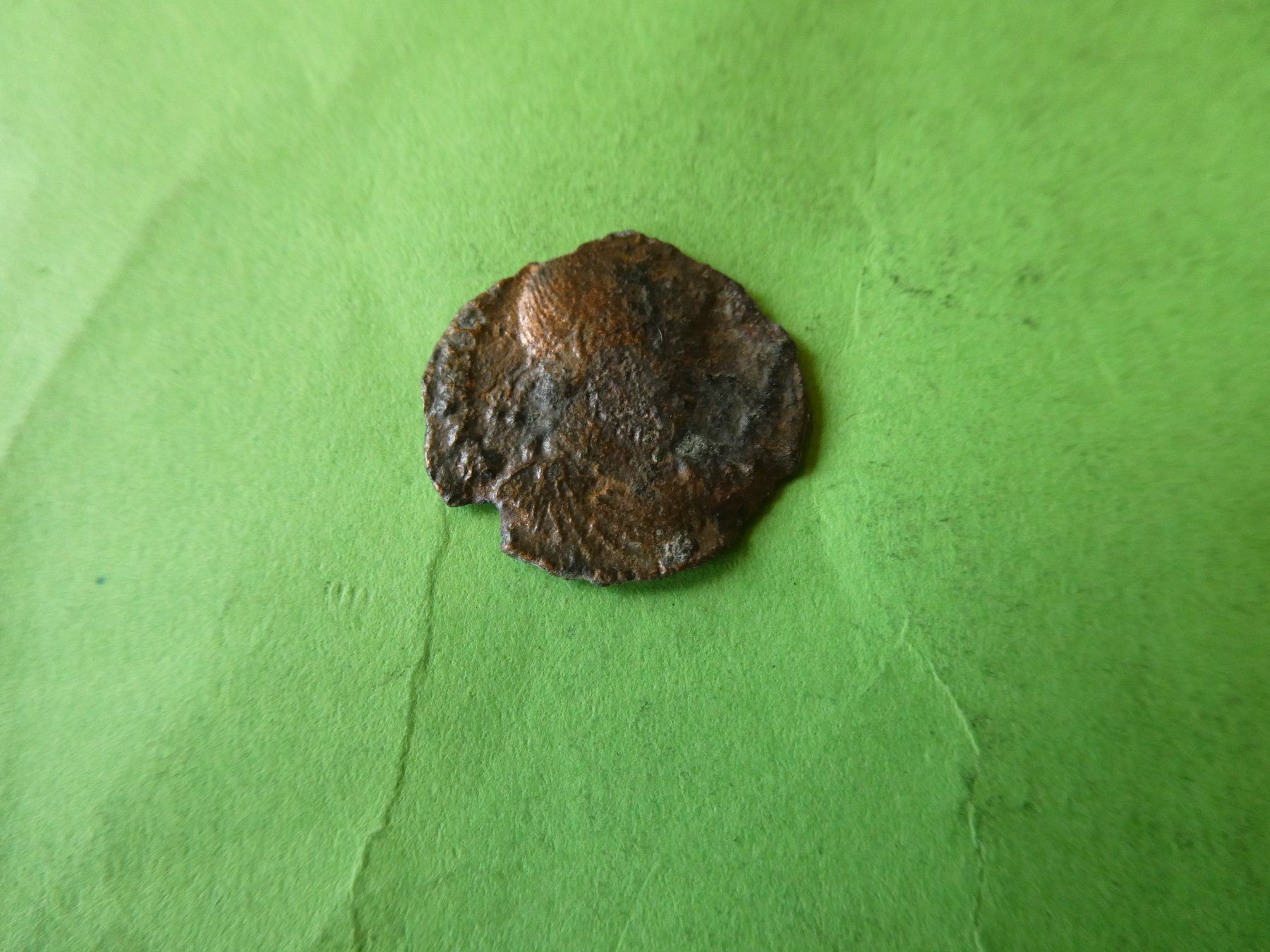 Tutti le monete: uralte Bronzemünze 18 mm     1.59 g – Usato da Hinterforst venduto da Rohusri