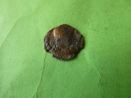 uralte Bronzemünze 18 mm     1.59 g