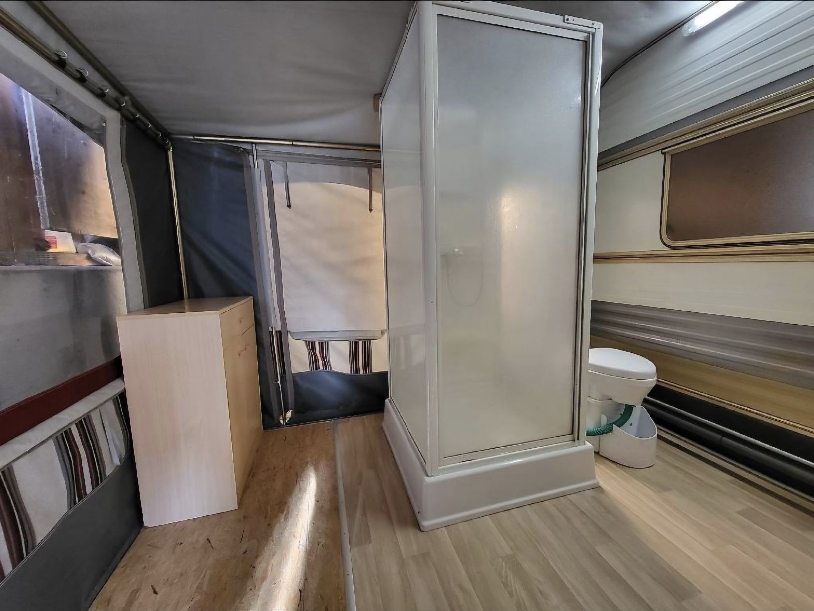 Mobilhome: Grosser Wohnwagen (Tiny House) – Usato da Schliern b. Köniz venduto da simon0262 3