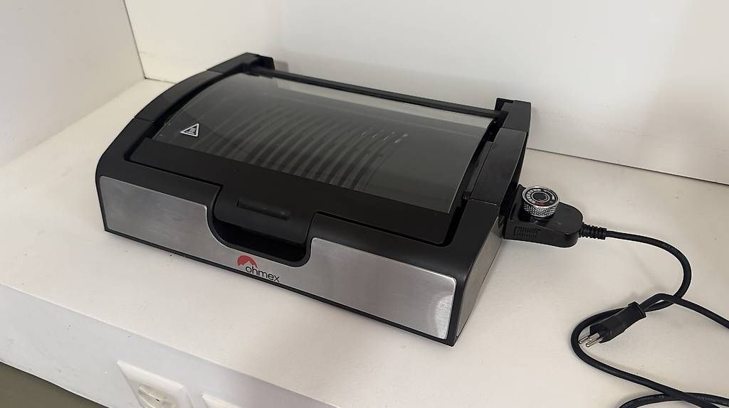 Elettrodomestici da cucina: Grill elettrico da tavolo ohmex  – Usato da Porza venduto da sma_gg6v