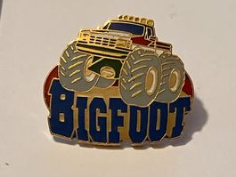 1 Pin Big Foot Monstertruck