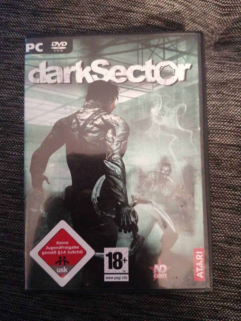 Giochi: DARK SECTOR PC DVD – Usato da Pratteln venduto da ThereseZ