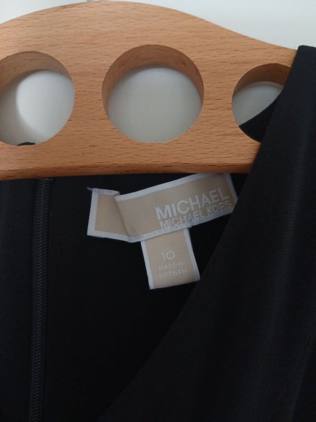 Michael Kors Tute: Michael Kors Black Overal Long Size M – Nuovo (secondo la descrizione) da Wil SG venduto da tre_g2l7 5