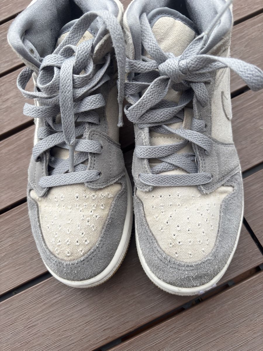 Herrenschuhe: Baskets Nike Air Jordan gris clair  35.5 – Gebraucht aus Biel/Bienne von Lorenzo2014 1
