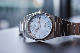 Tissot PRX Powermatic 80 mit extra Armbänder