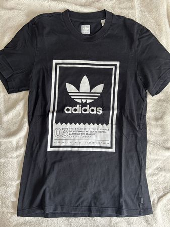 Adidas T-Shirt