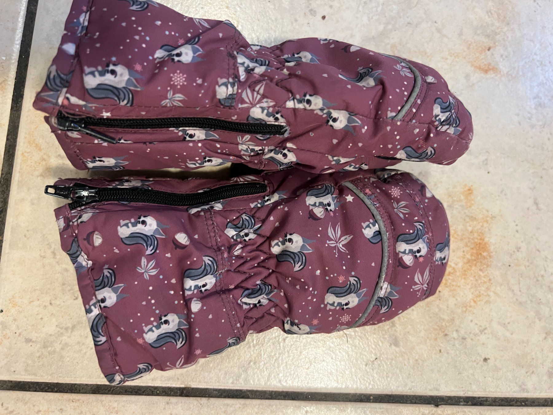 Guanti: Kinder Handschuhe – Usato da Zermatt venduto da B.15.v02 1