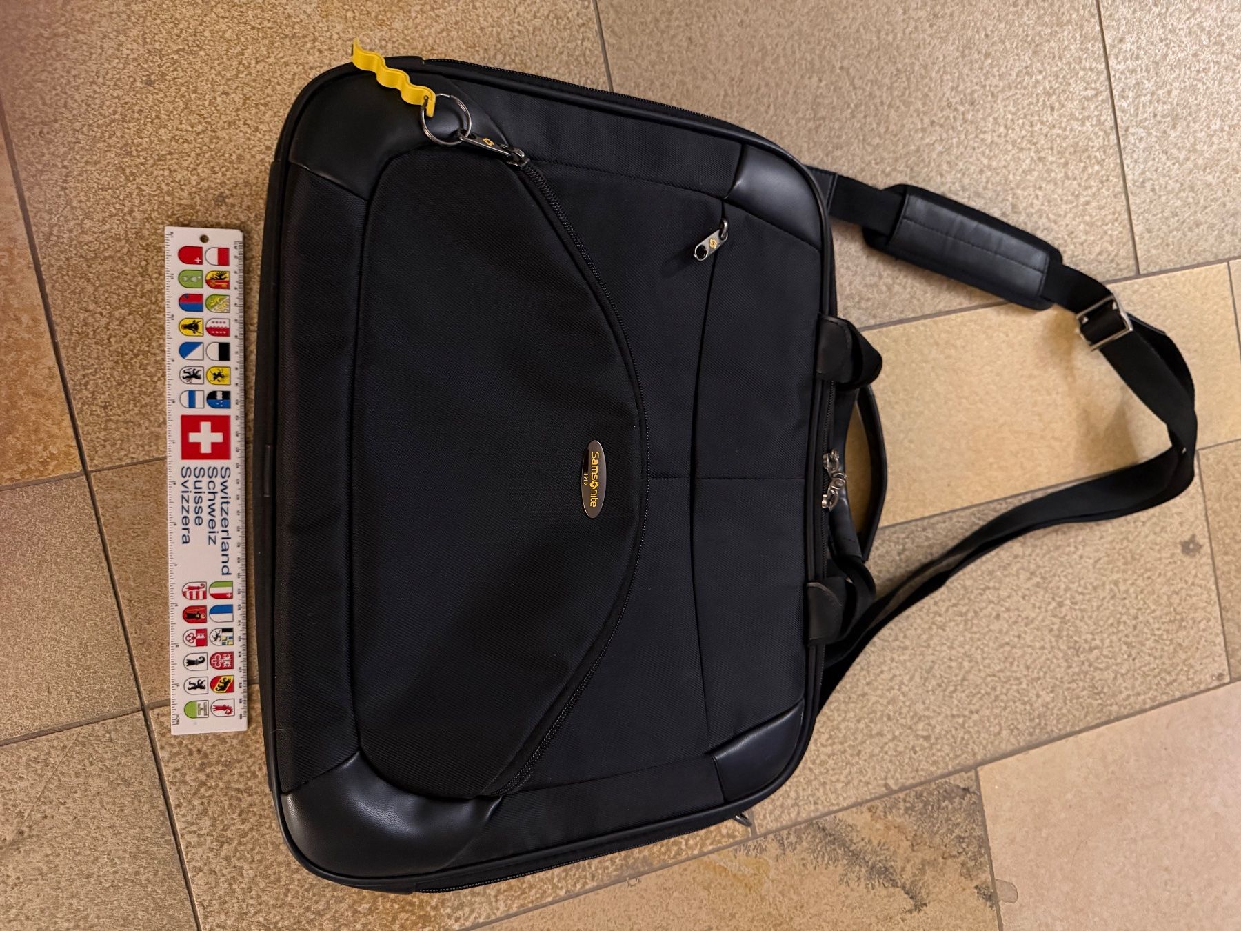 Samsonite Valigie & Borse: Samsonite Businesstasche – Nuovo (secondo la descrizione) da Münsingen venduto da amb_tm2q 1