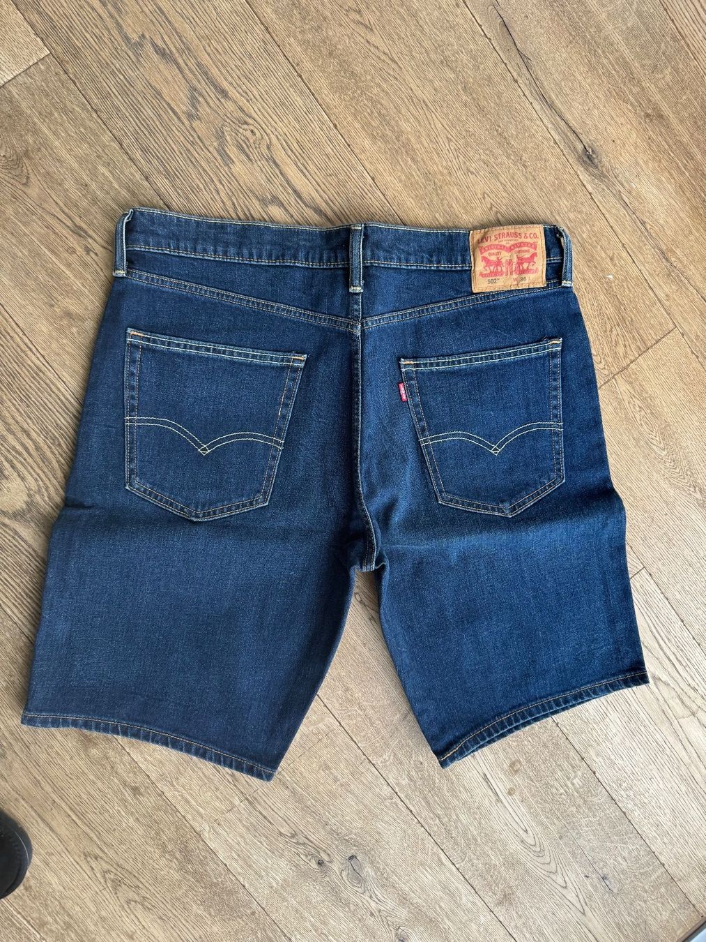 Levi's Jeans: Jeans, Shorts, Levis  502 **NEU**  36 – Usato da Stettfurt venduto da outlet72 2