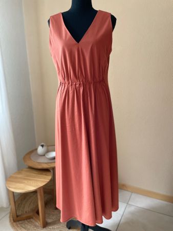 Langes Kleid von S.Oliver Gr.36 - cognac