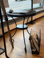 Schwarze Metall-Beistelltisch IKEA Noresund