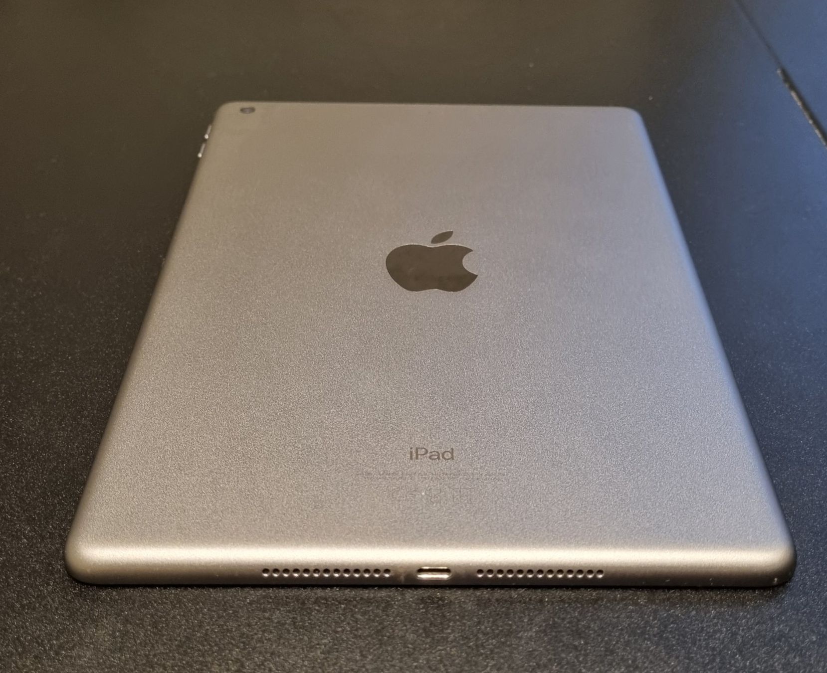 Apple Tablettes PC: Ipad 32GB - 6. Generation – D'occasion à Balgach par Camillo83 2