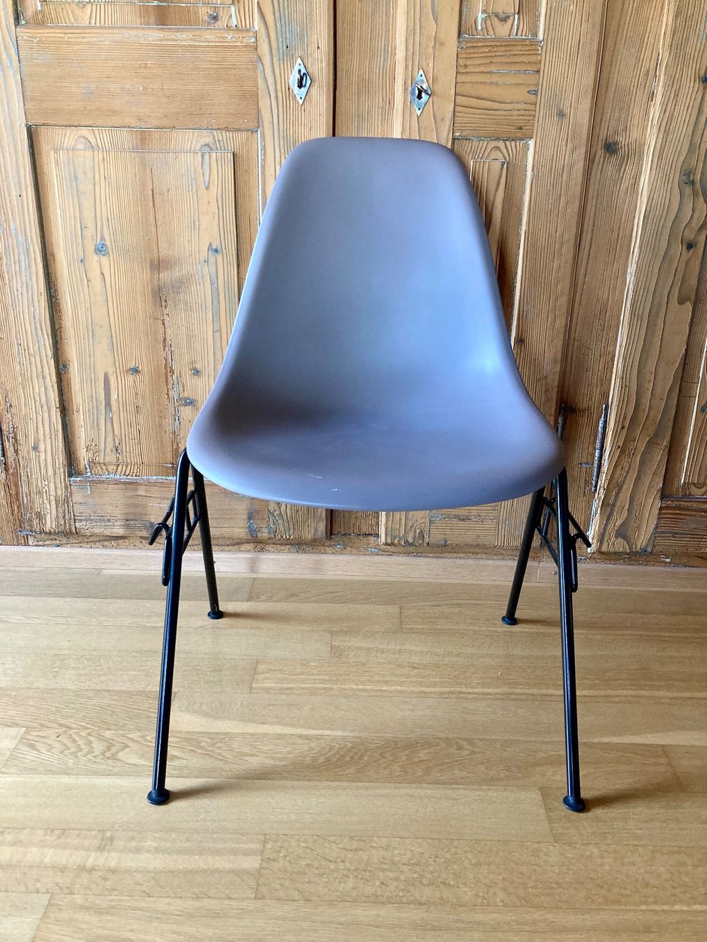 Eames Sedie: Eames Plastic Side Chair DSS - Designklassiker – Usato da Horgen venduto da kruemel777