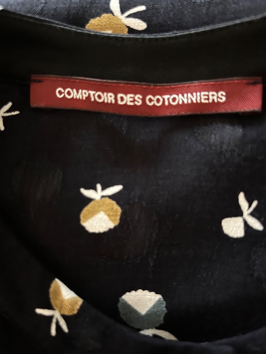 Comptoir des Cotonniers Camicette: COMPTOIR DES COTONNIERS sehr schöne Bluse – Usato da Jona venduto da vanessasupermarket20 7