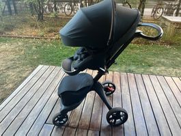 Stokke Xplory X Sportwagen rich black mit originalem Zubehör