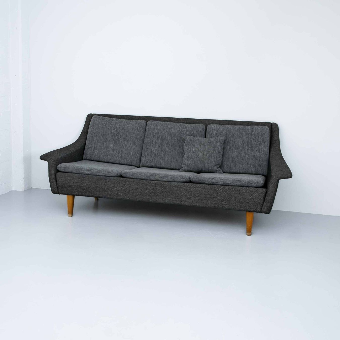Divani: 1960er Sofa aus Schweden - Malmö – Usato da Zürich venduto da moebelzuerich 1