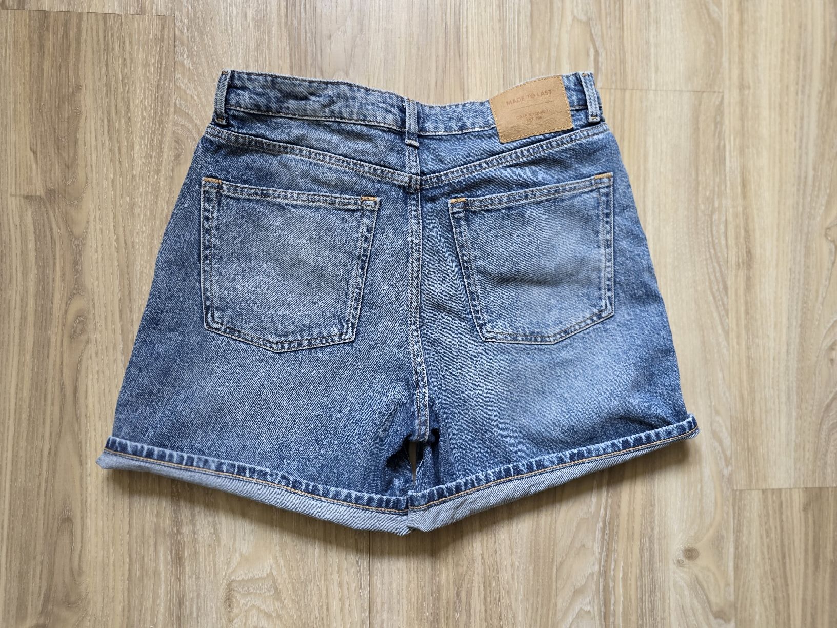 C&A Pantaloni: Jeans Shorts Gr 38 – Usato da Interlaken venduto da NataliiaS 3