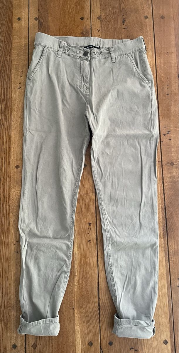 Chillaz Pantalons: Pantalons CHILLAZ vert olive clair  taille 38 – D'occasion à Marin-Epagnier par sachaechinta