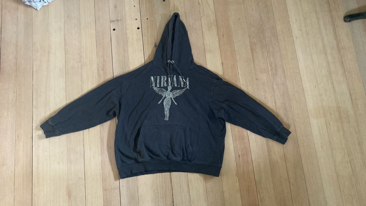 Pulls & Sweat-shirts: Hoodie Nirvana Grösse L dunkelgrau Pullover Kapuzenpullover – D'occasion à Muri b. Bern par ala_mq5t 1