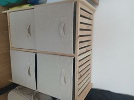 Holzregal mit 4 Stoffboxen gute Zustand