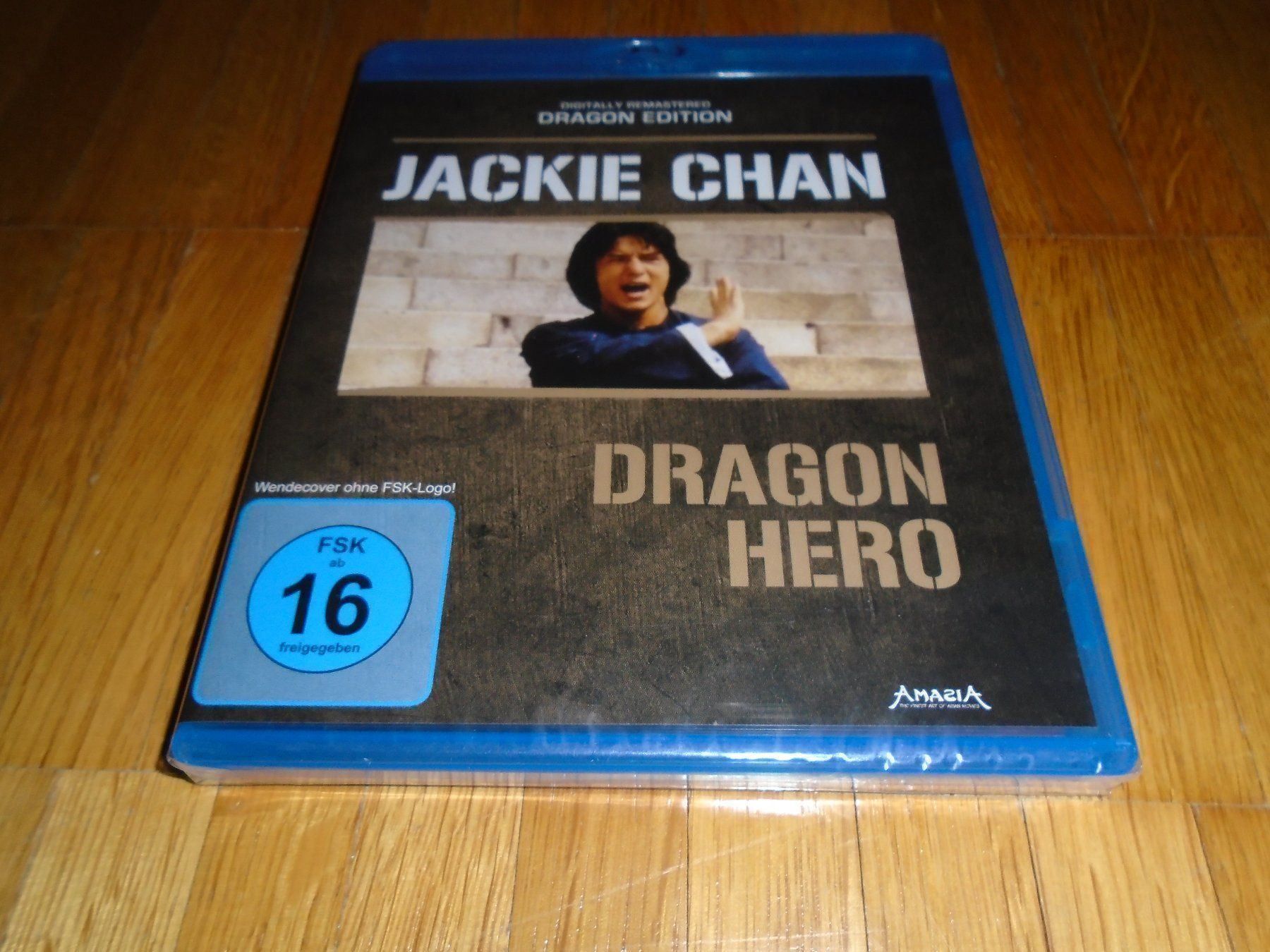 Tutti i DVDs: Jackie Chan - Dragon Hero - UNCUT – Nuovo e nell'imballaggio originale da Basel venduto da havsok