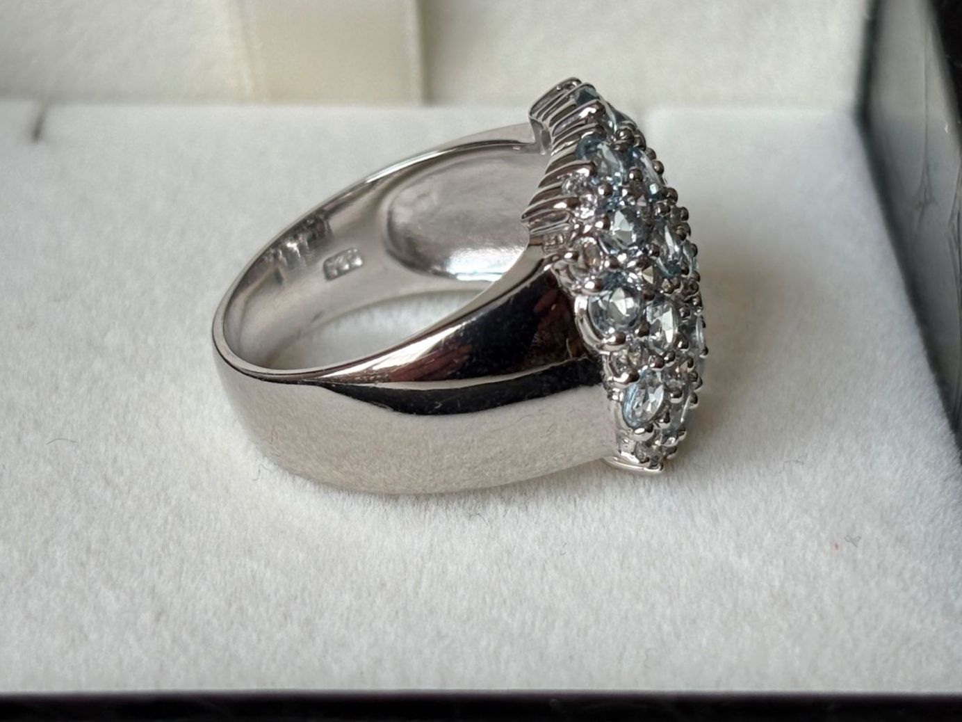 Anelli: Topas Ring, Hellblau-Weiss, NEU, Gr. 57 – Nuovo (secondo la descrizione) da Brugg AG venduto da lau_9rvy 2