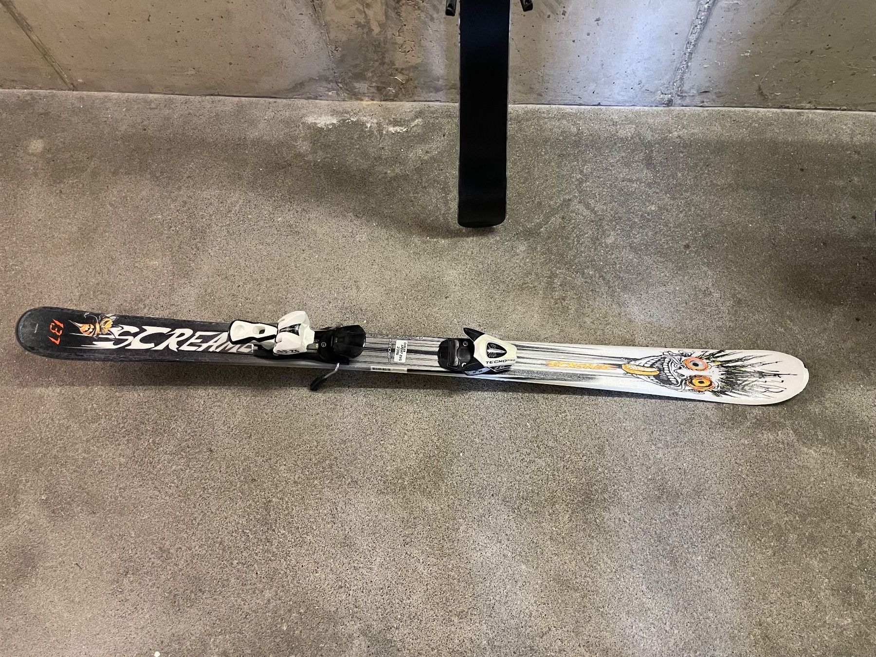 Sci: Freestyle Scream Ski 137cm, gebraucht – Usato da Zug venduto da falama 1