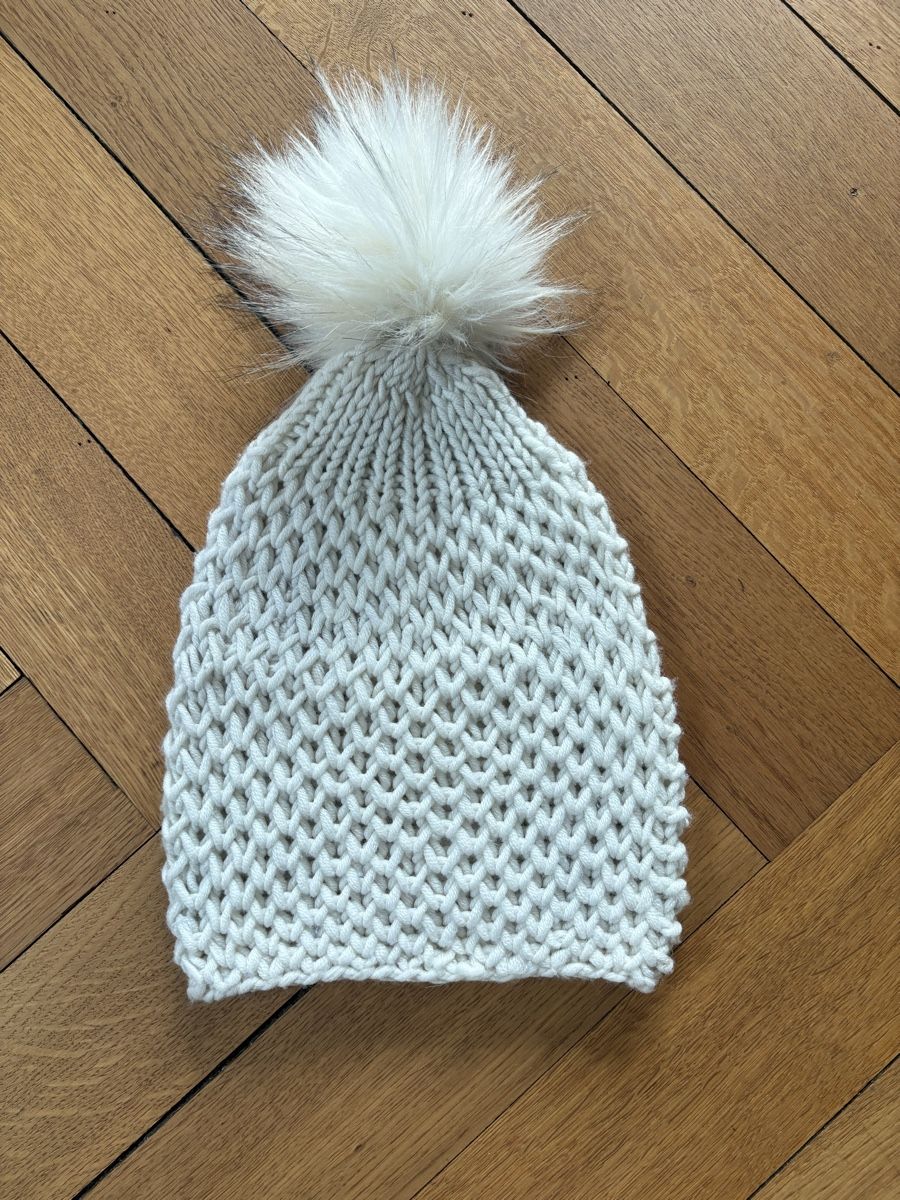 Hüte, Mützen & Caps: Strickmütze handmade aus Wolle – Gebraucht aus Zürich von triangular