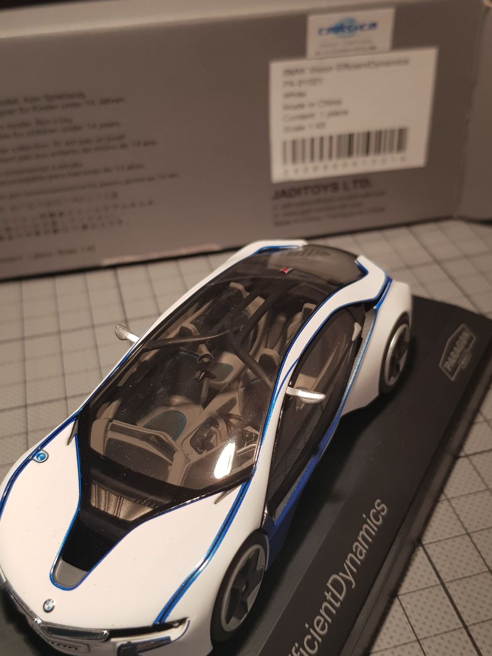 BMW Voitures modèles: BMW Vision EfficientDynamics  - Concept car – Neuf avec emballage d'origine à Chézard-St-Martin par AlPat-Collections 2