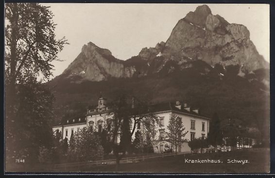 Cartes postales: Schwyz, Aussenansicht des Krankenhauses – D'occasion à Berlin par bartko-reher