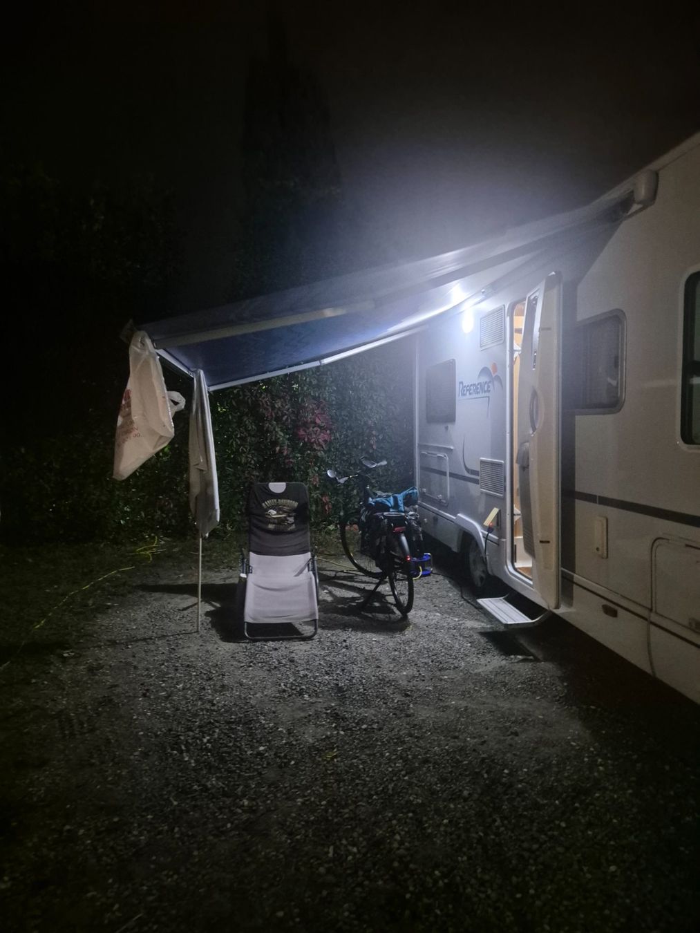 Pilot Veicoli da campeggio: Fiat Ducato Pilote G690 XP Référence – Usato da Essertes venduto da onezoneplay 8