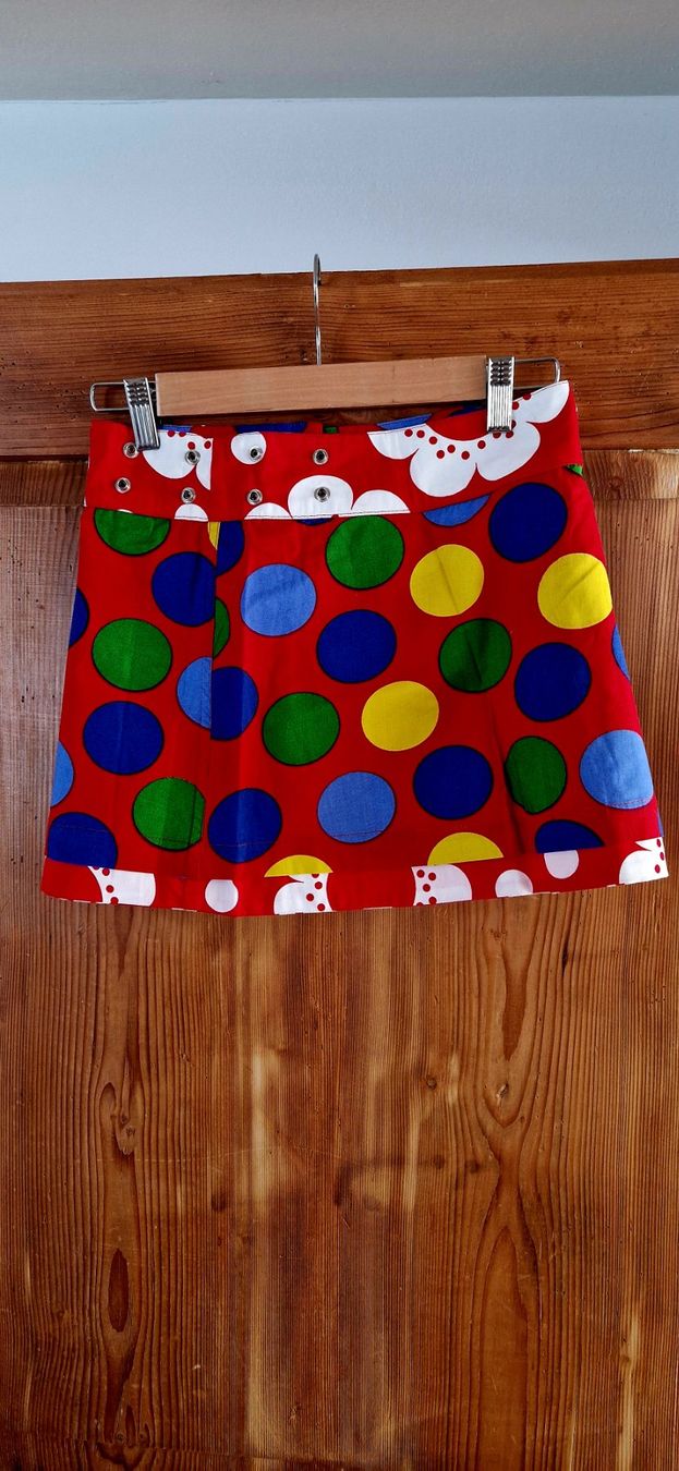 Moshiki Vestiti & Gonne: Moshiki Mini Milk Jupe Reversible – Nuovo e nell'imballaggio originale da Rifferswil venduto da maruna 1
