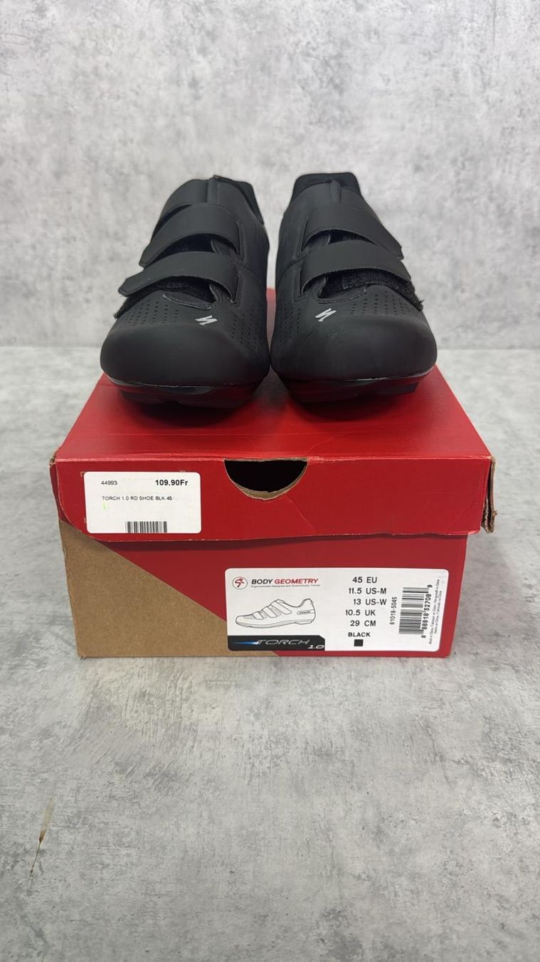 Scarpe da uomo: NEU VELOSCHUHE SPECIALIZED TORCH 1.0 RD UVP 109.90.- – Nuovo e nell'imballaggio originale da Tübach venduto da KL-Bikes