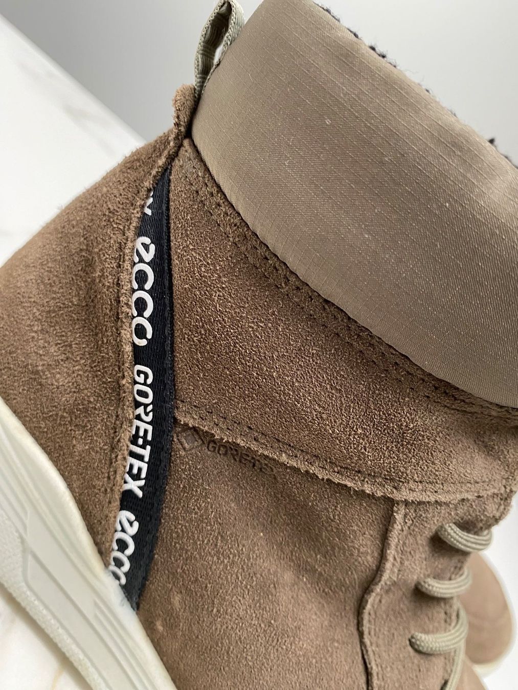 Ecco Scarpe da uomo: Unisex Schuhe ECCO GORE TEX Gr. 39 – Usato da Richterswil venduto da Busanca 4