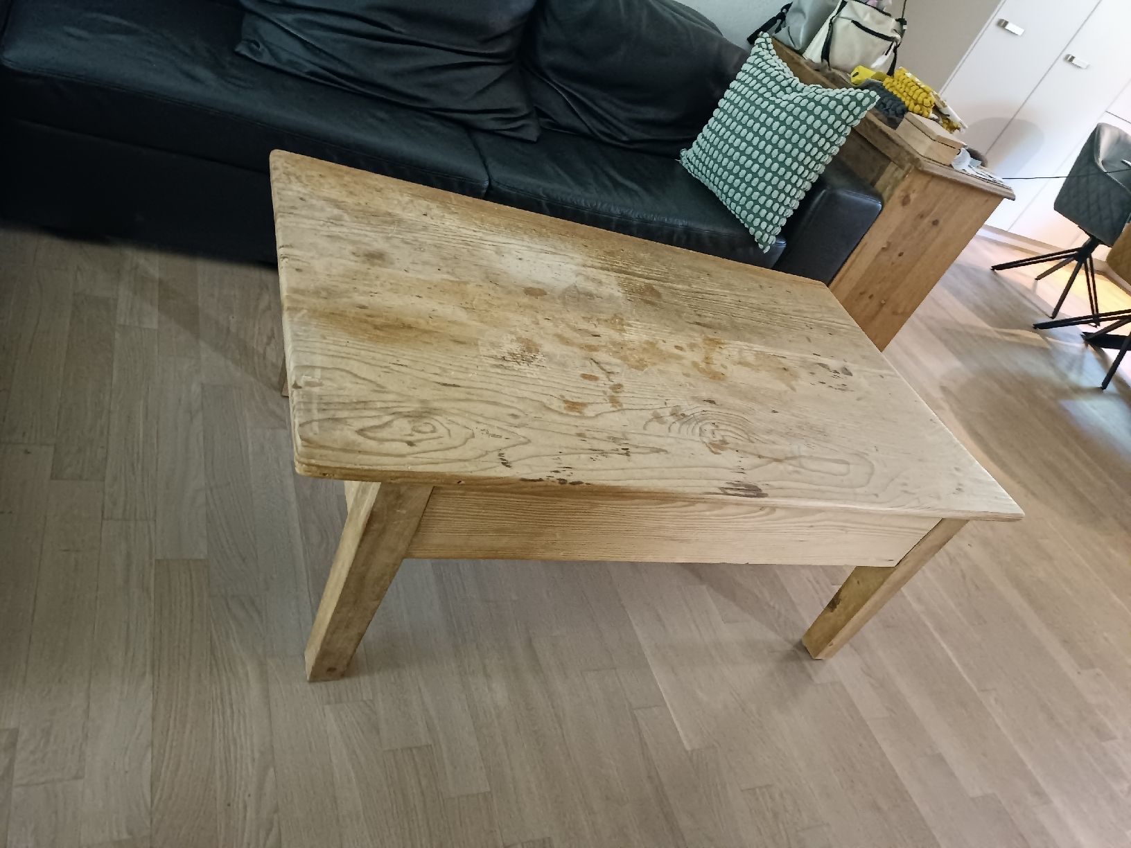 Tavoli: Salontisch antik zum renovieren oder bearbeiten – Usato da Zürich venduto da Iwannagohome
